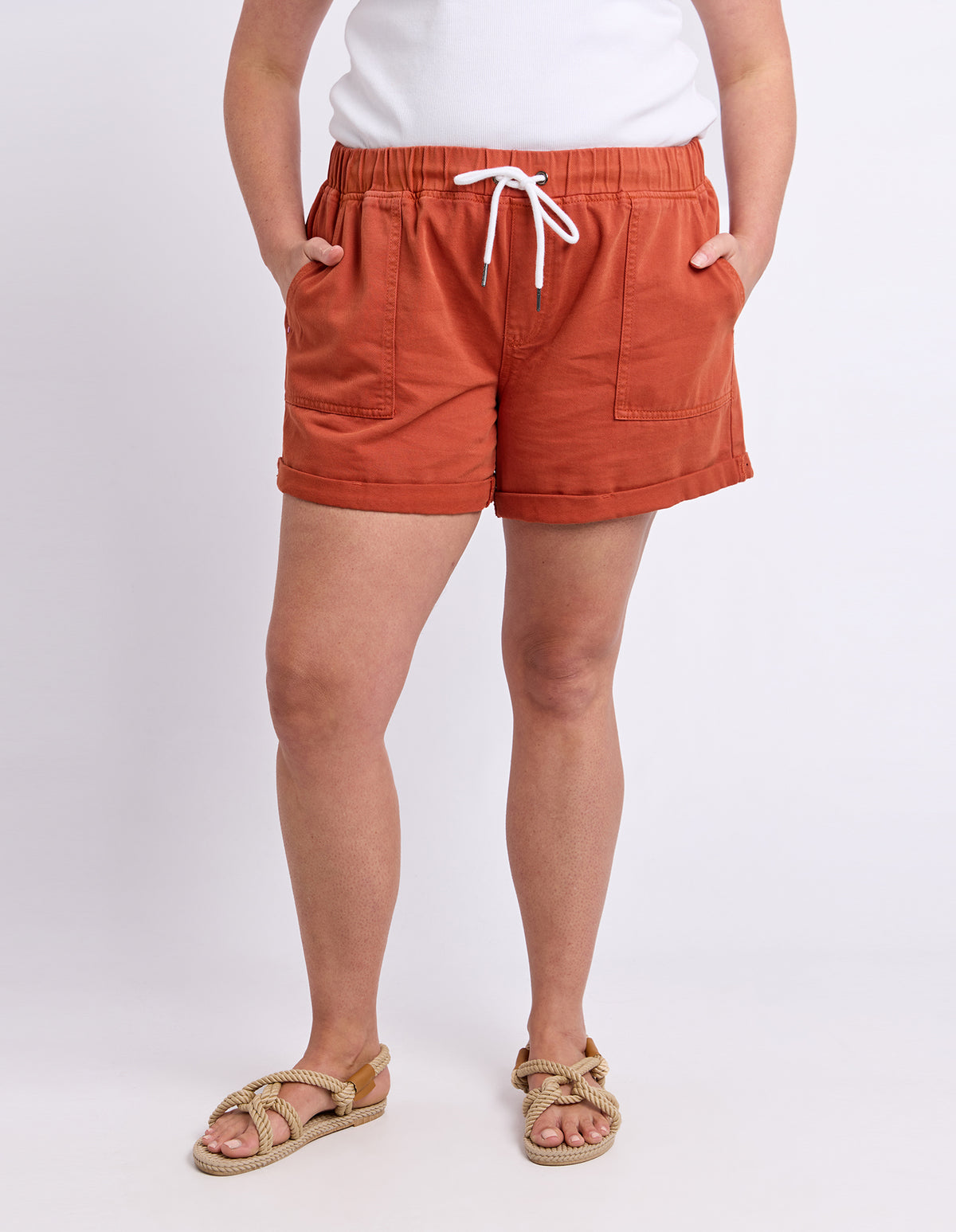 Emma Relaxed Short Earth Brown