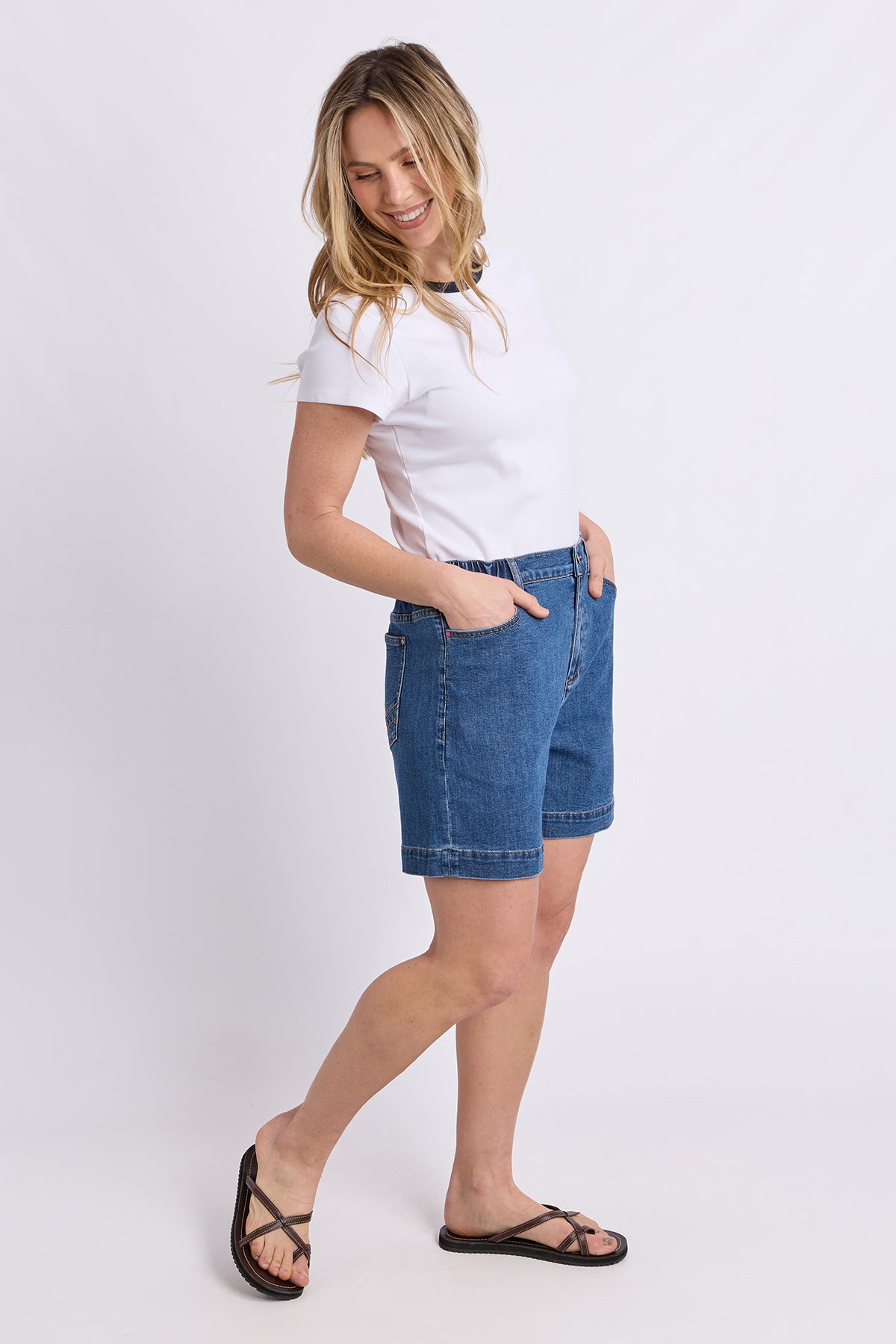 Birdie Denim Short Mid Blue Wash