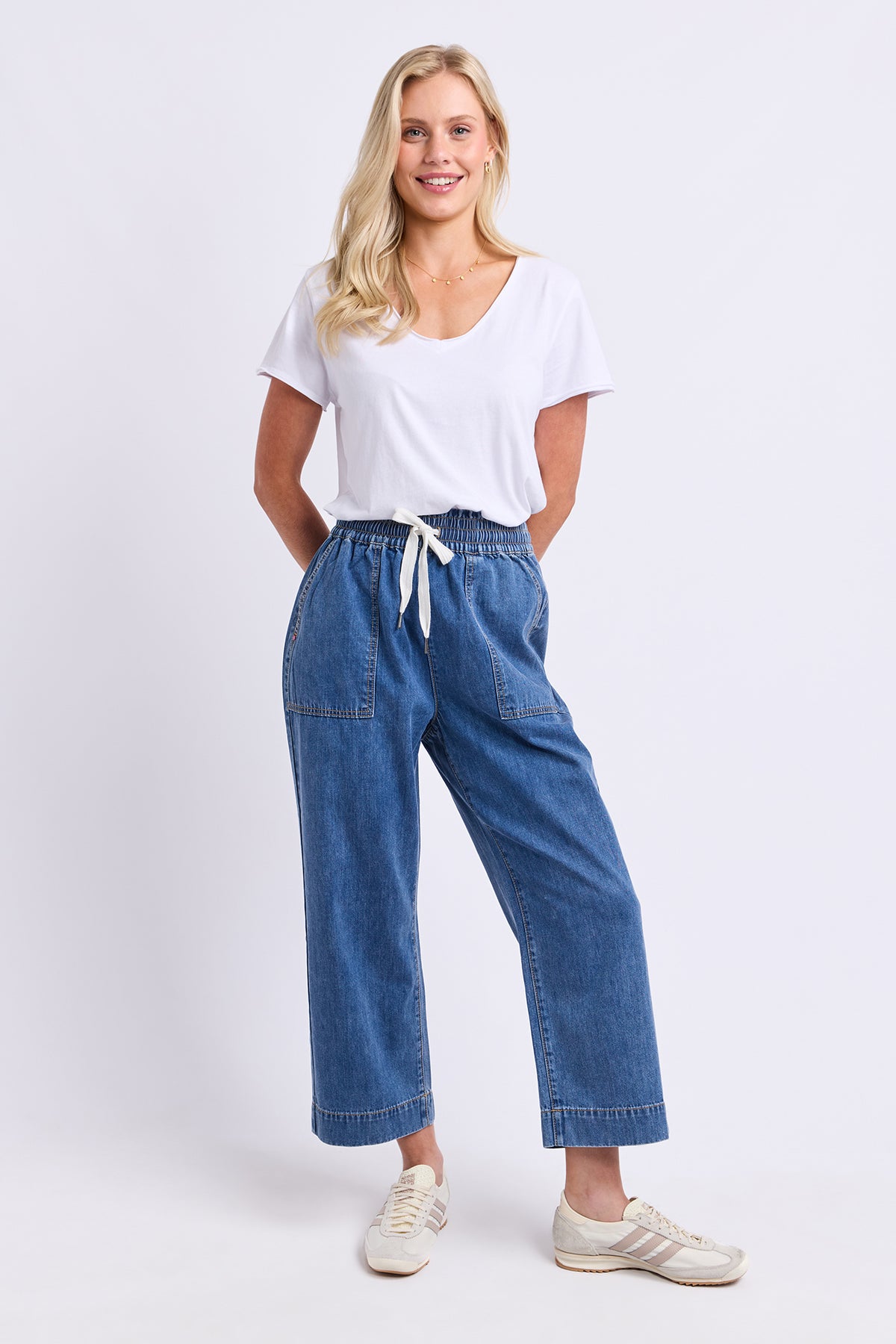 Greta Slim Leg Pant Mid Blue Wash