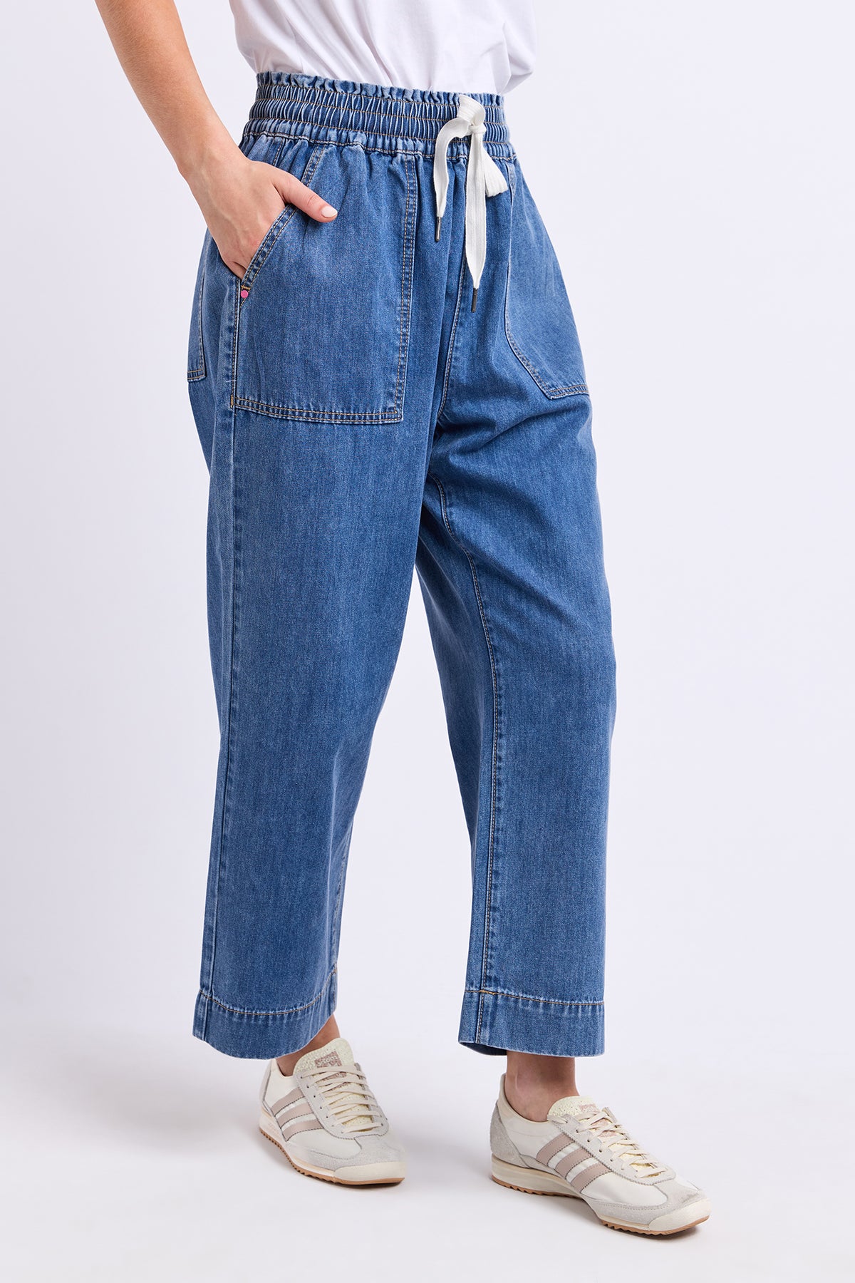 Greta Slim Leg Pant Mid Blue Wash