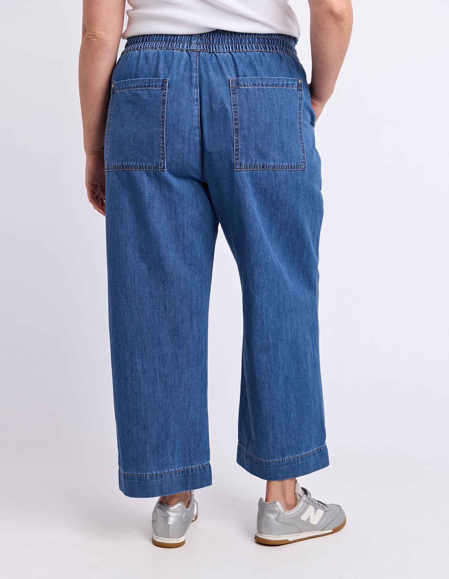 Greta Slim Leg Pant Mid Blue Wash