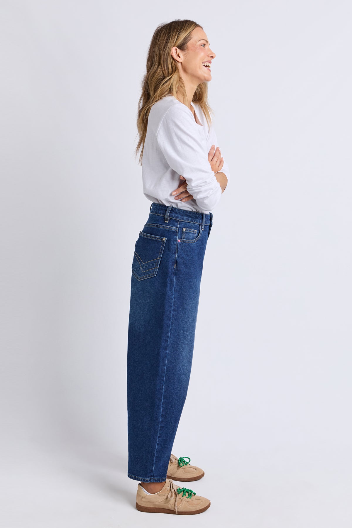 Bessie Barrel Leg Jean Dark Blue Wash