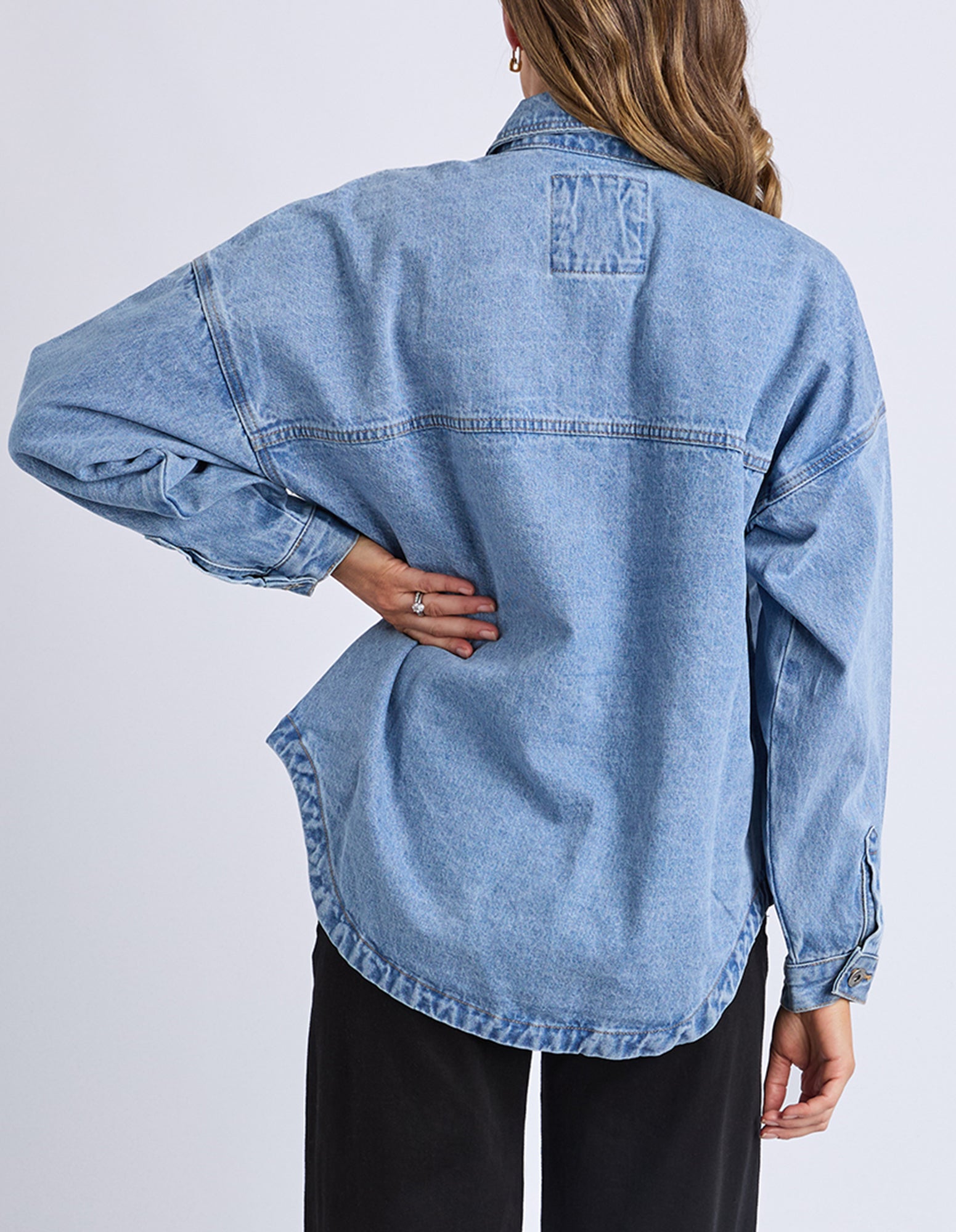 Laura Denim Shacket Light Blue