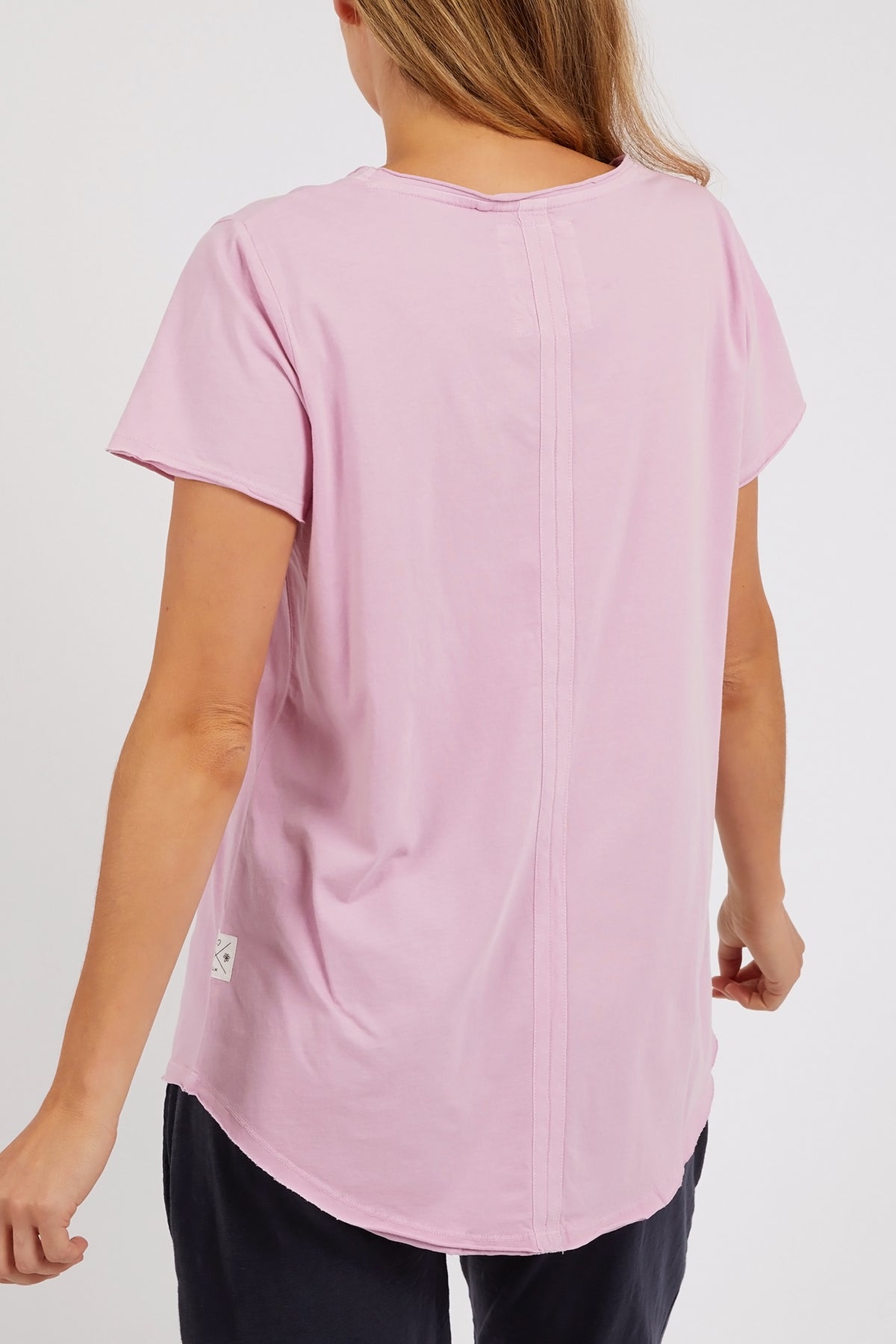 Fundamental Vee Tee Peony Pink