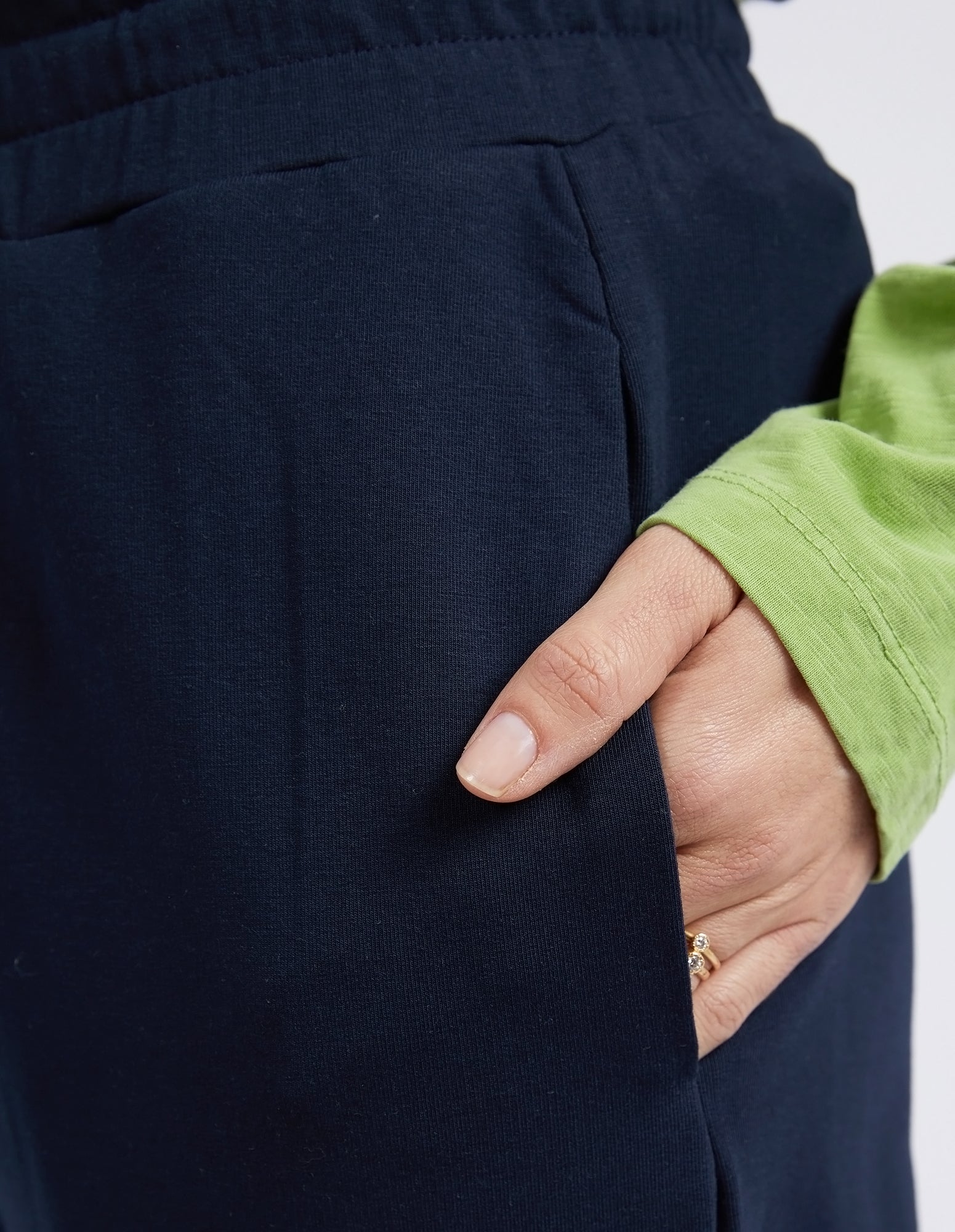 81X4130.NAVY_5_1770094673000