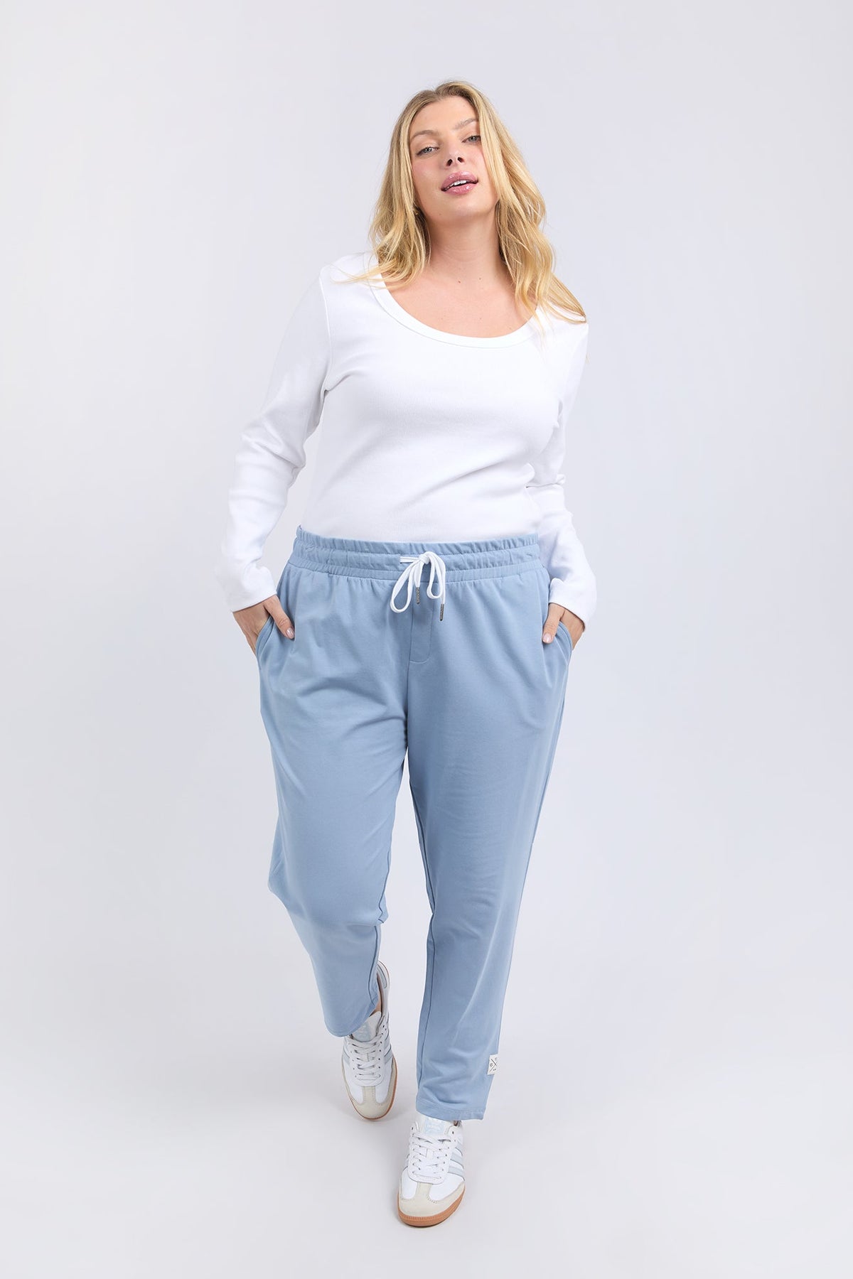The Lobby Pant Steel Blue