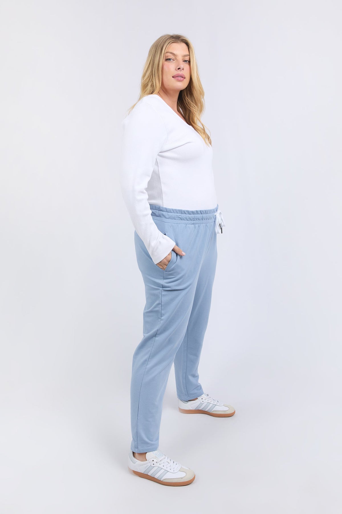 The Lobby Pant Steel Blue