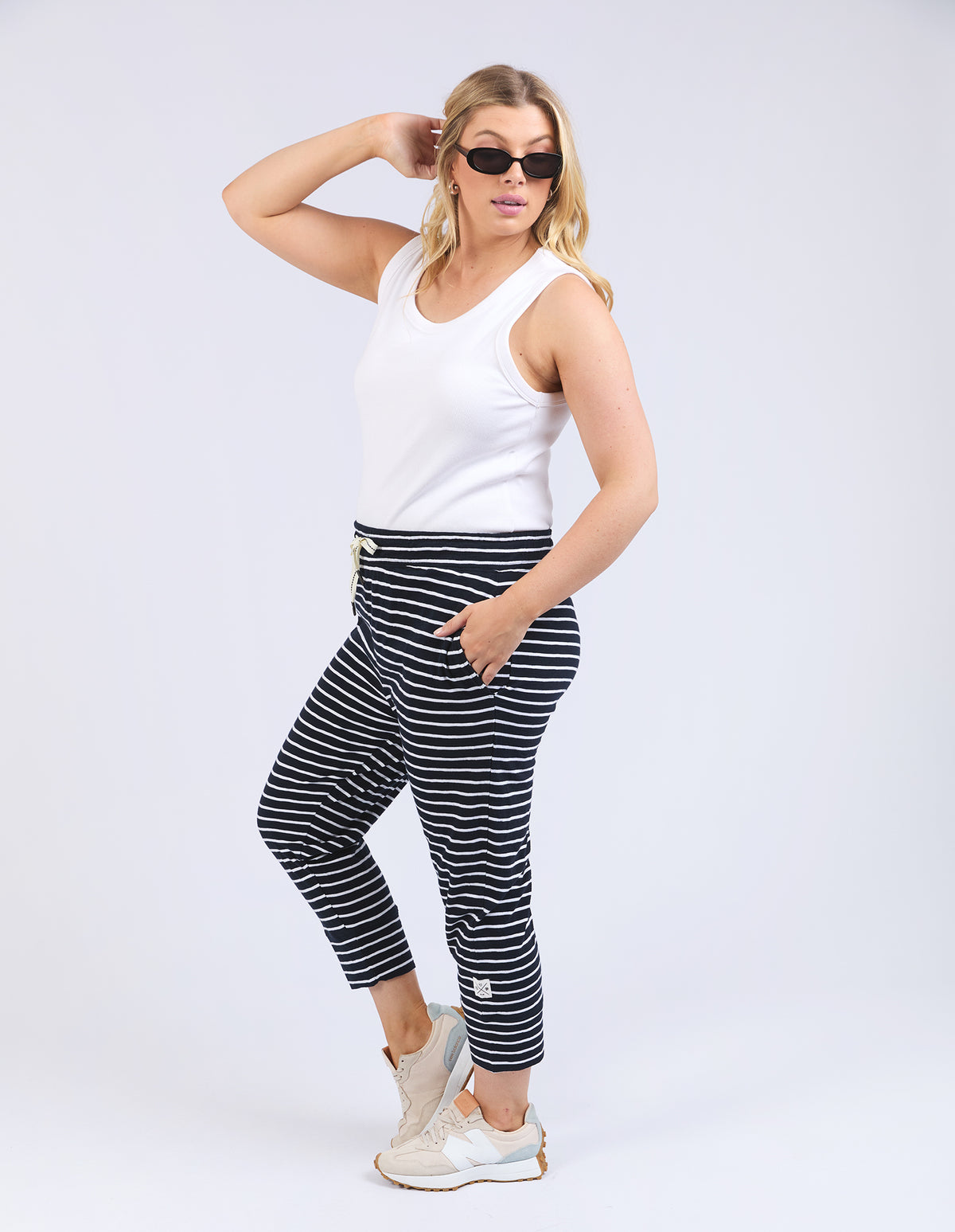 81X4148.NAVY_6_C_1770094935000