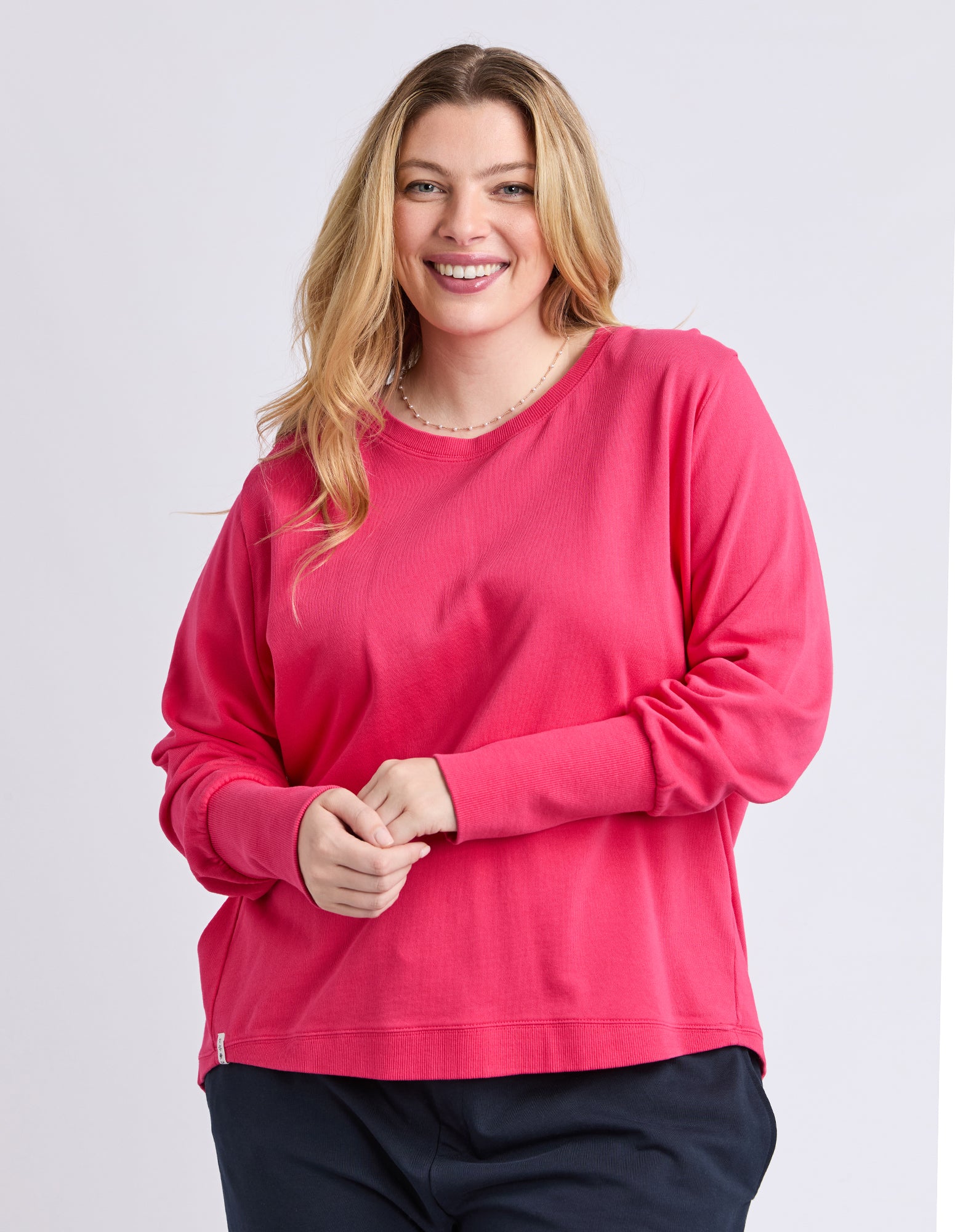 Divine Crew Dark Pink