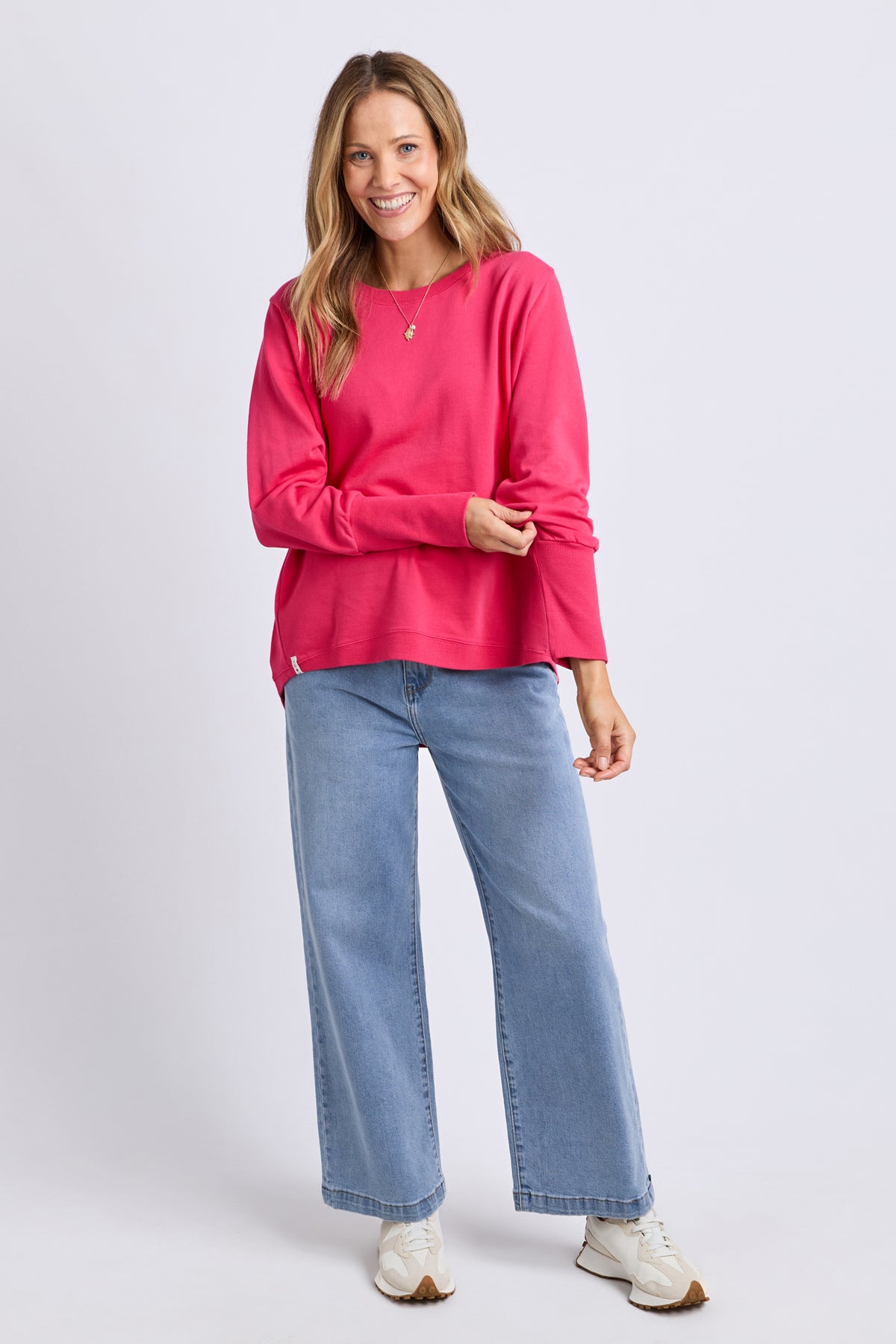 Divine Crew Dark Pink