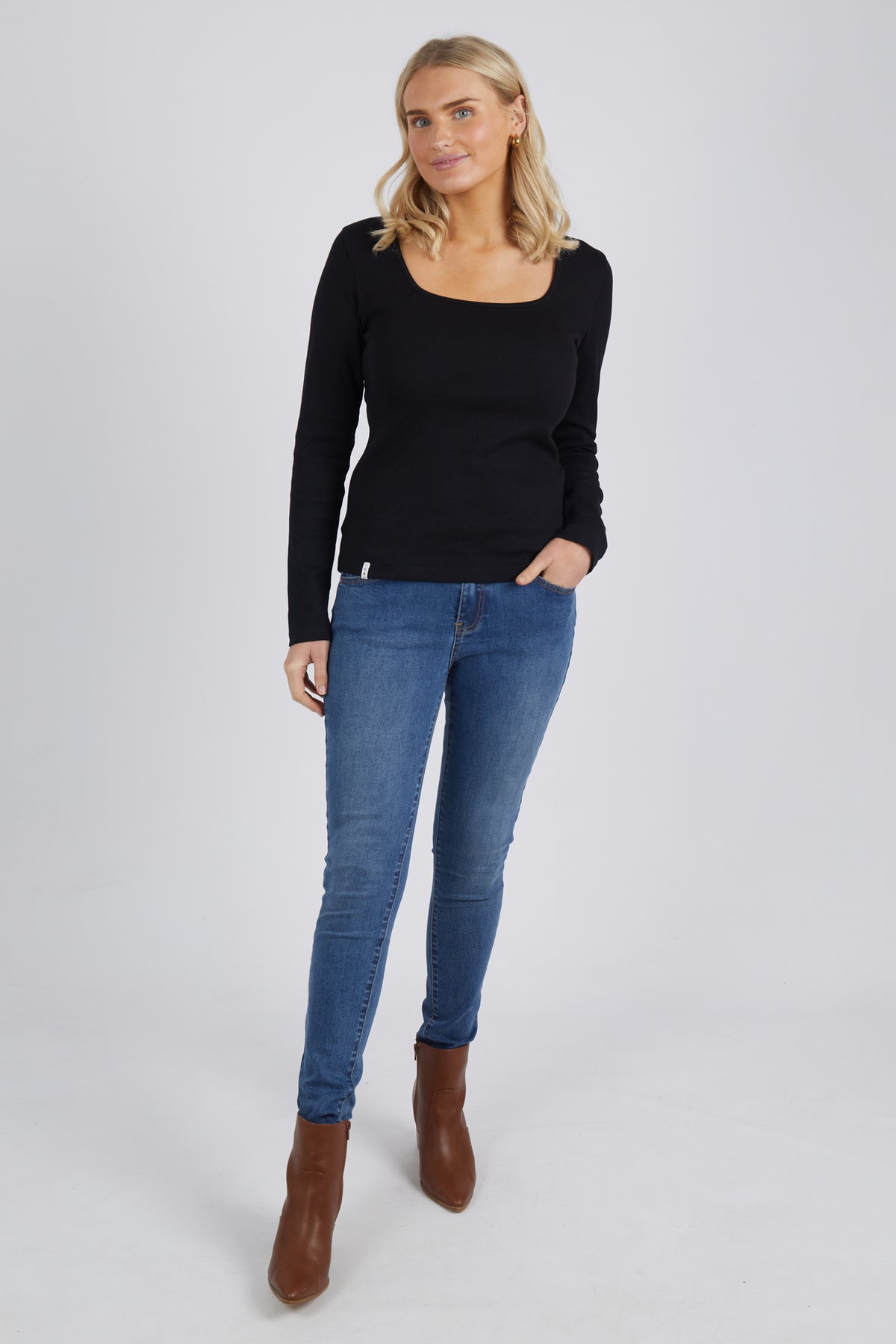 Square Neck Rib Long Sleeve Black