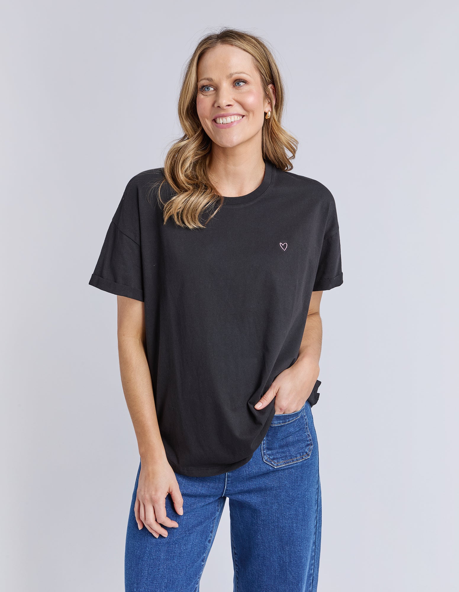 Halli S/S Tee Black