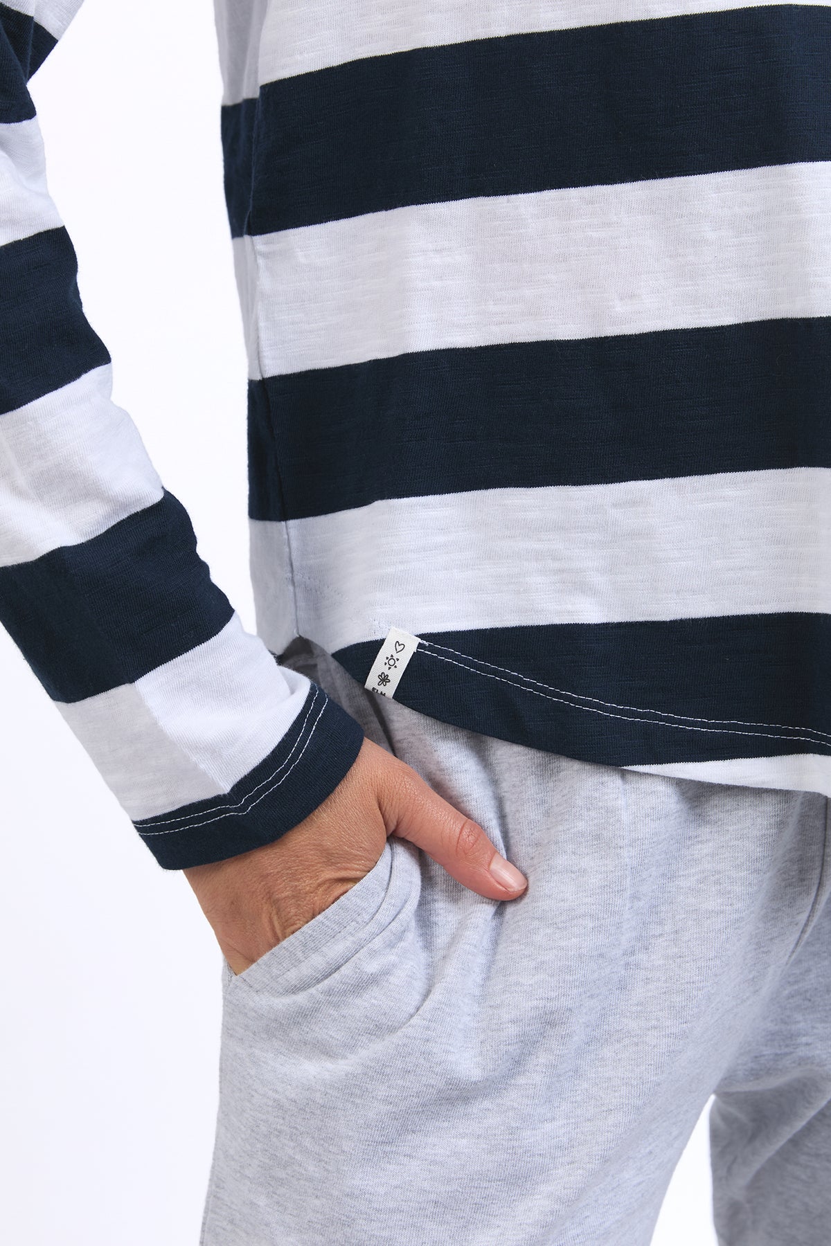 81X4418.NAVY_5_1742952454000
