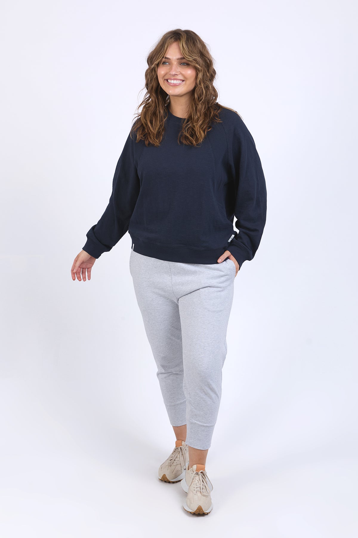 81X4465.NAVY_2_1742184377000