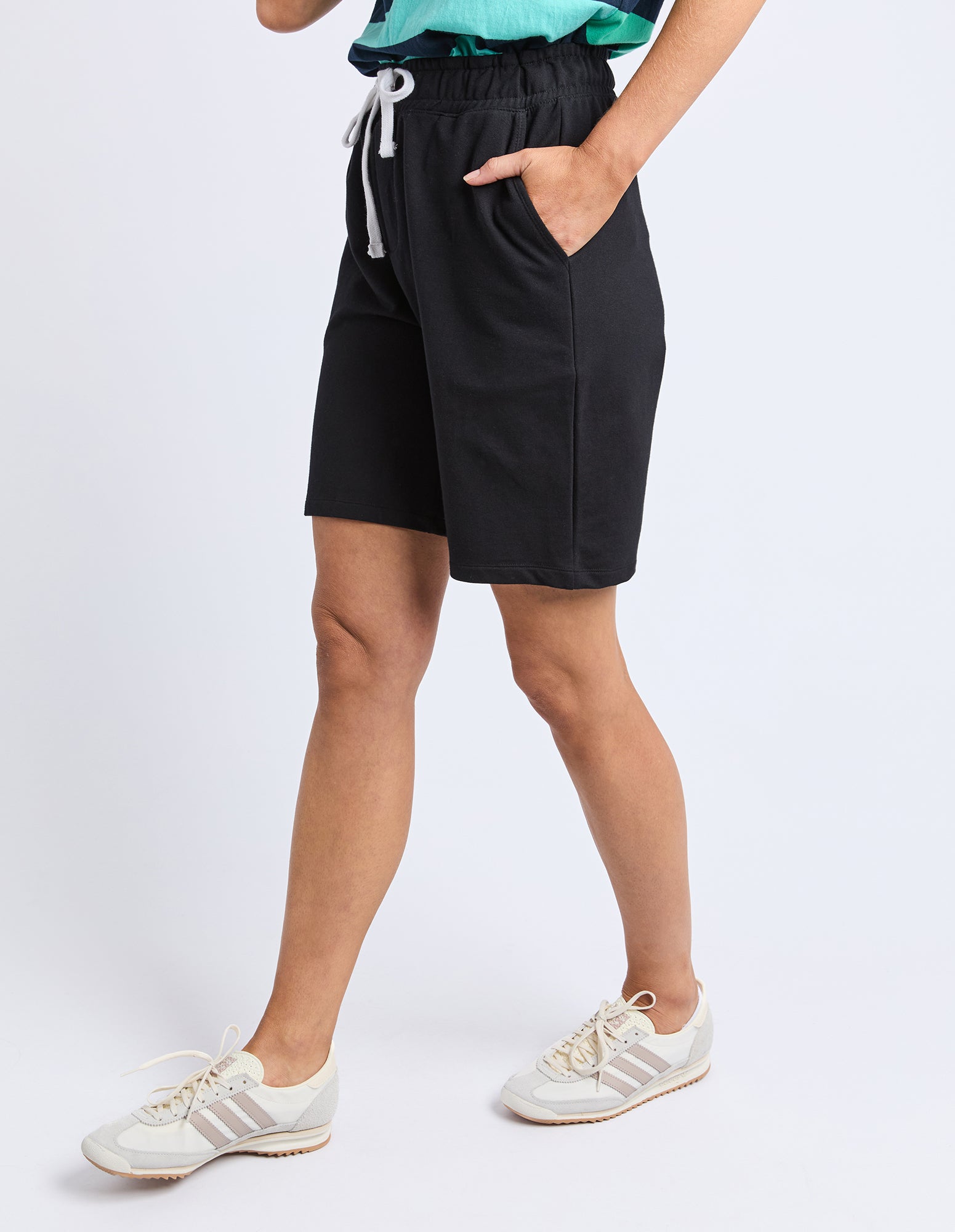 Ellis Fleece Short Black