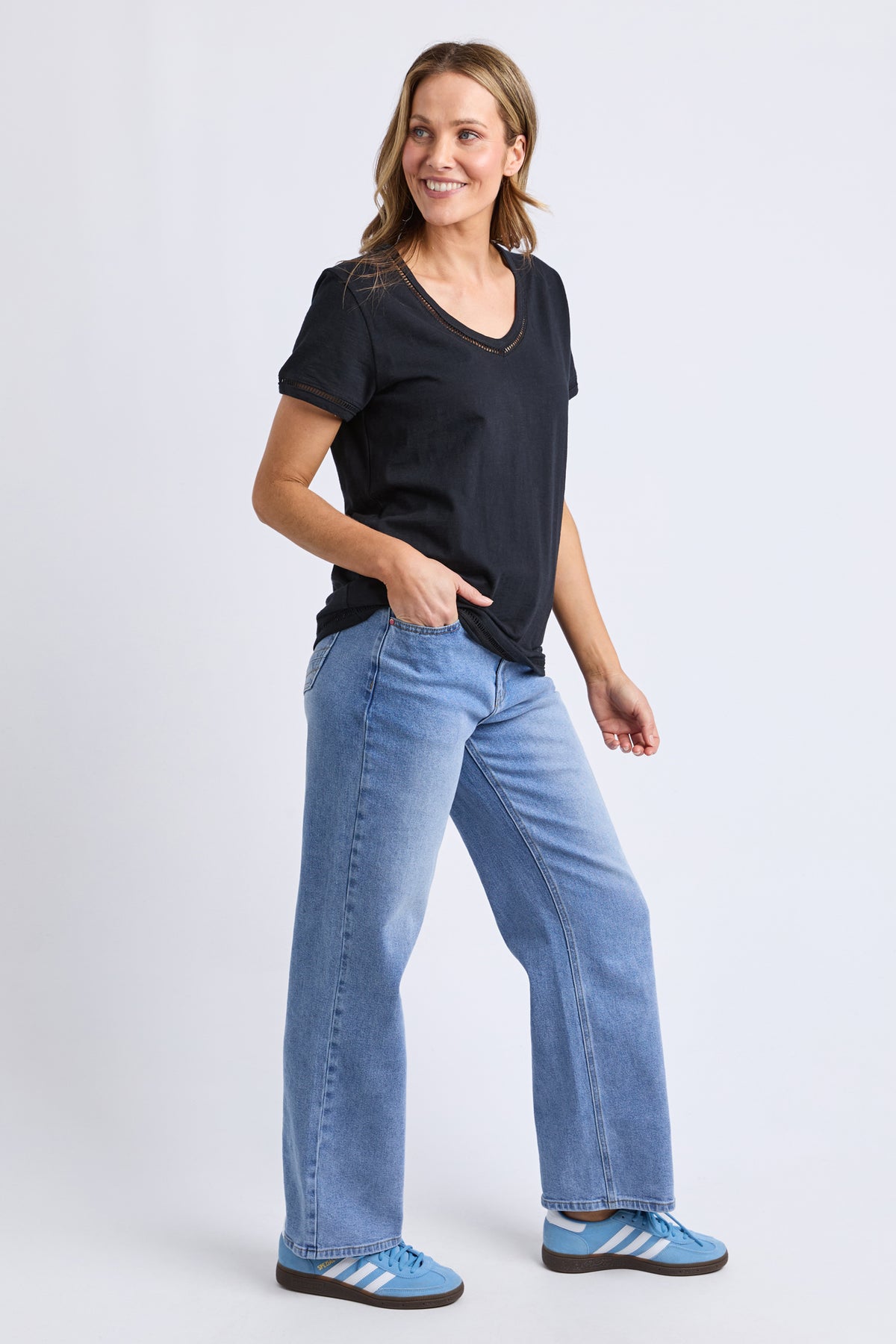 Victoria Short Sleeve Tee Black
