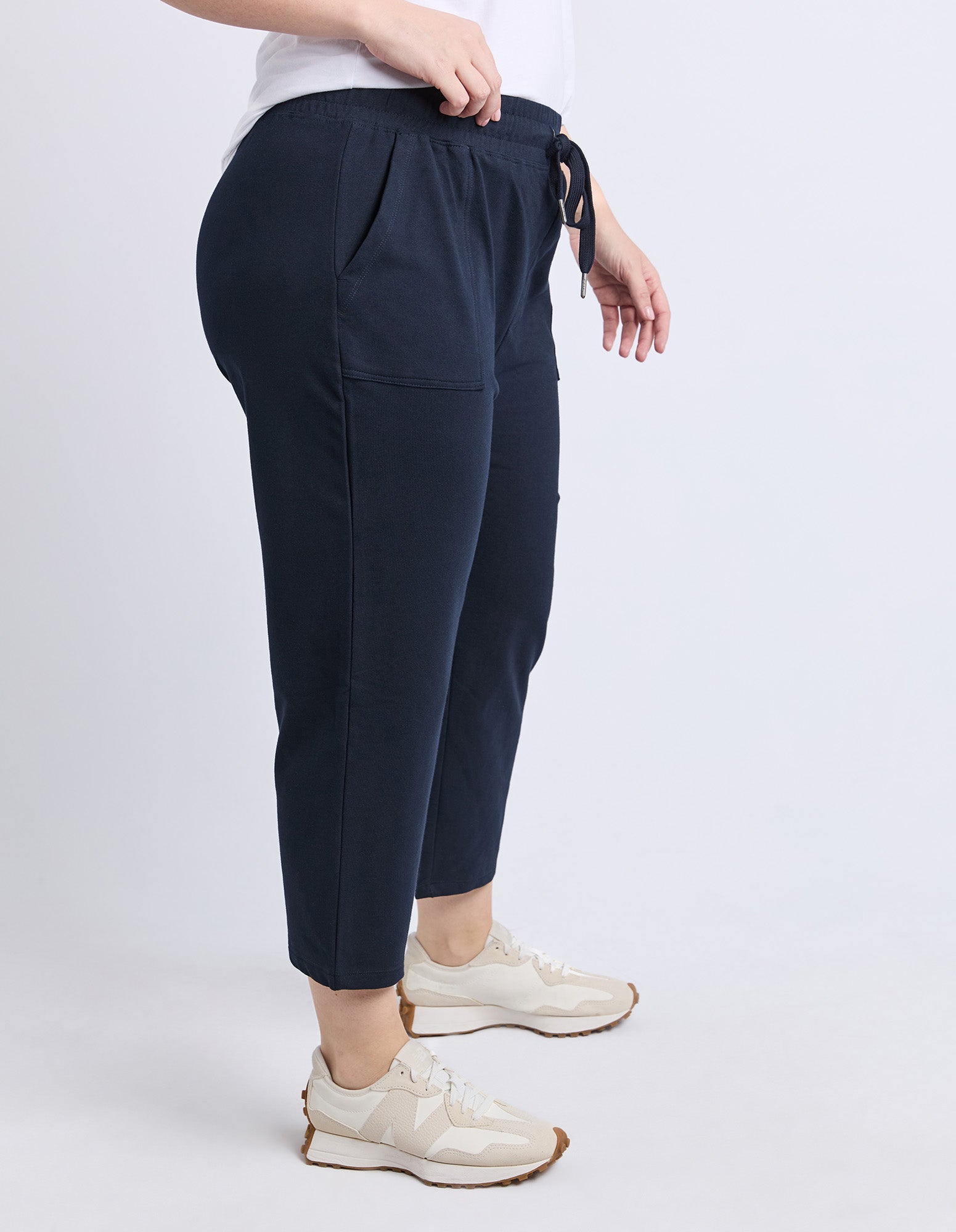 81X4560.NAVY_4_C_1769555461000