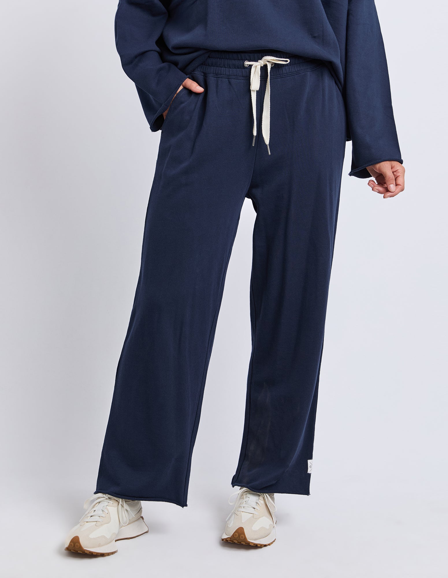 Gab Trackpant Dark Sapphire