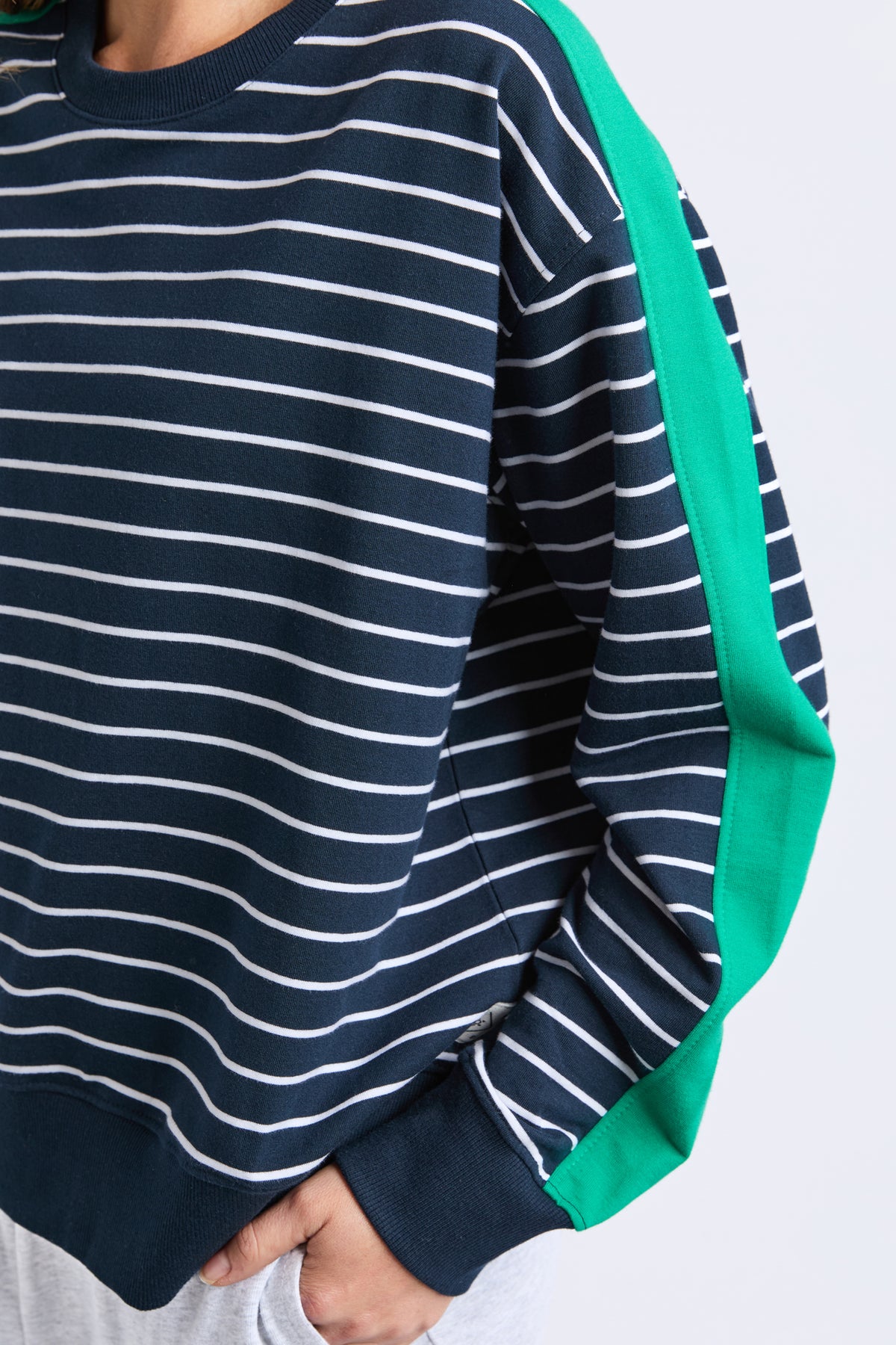 81X4567.NAVY_5_1770331300000