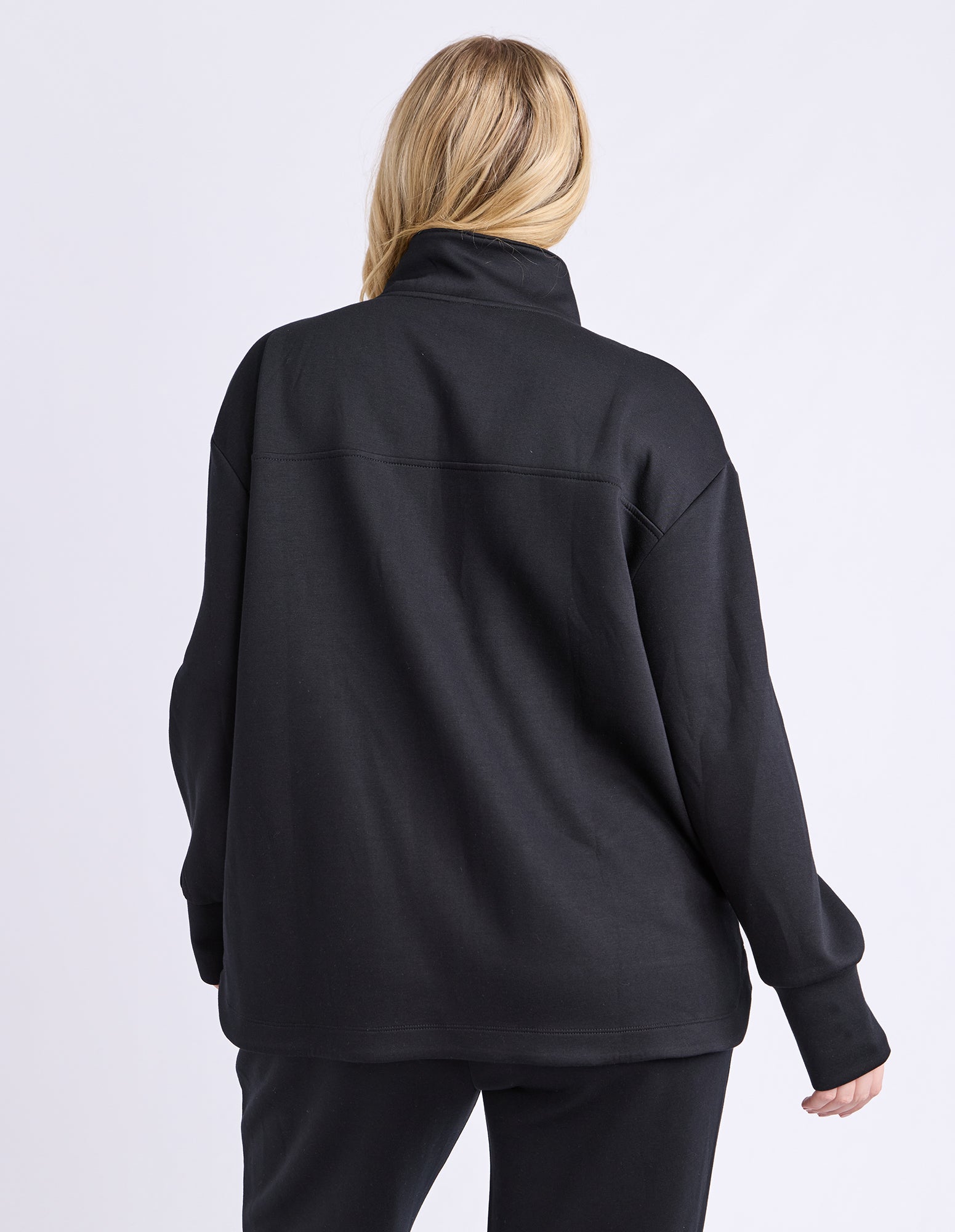 Beatrice Zip Thru Black