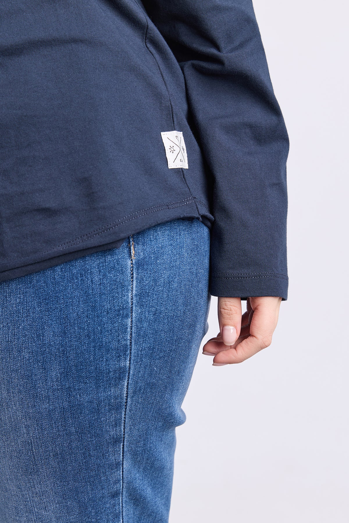 Pima Long Sleeve Vee Tee Navy