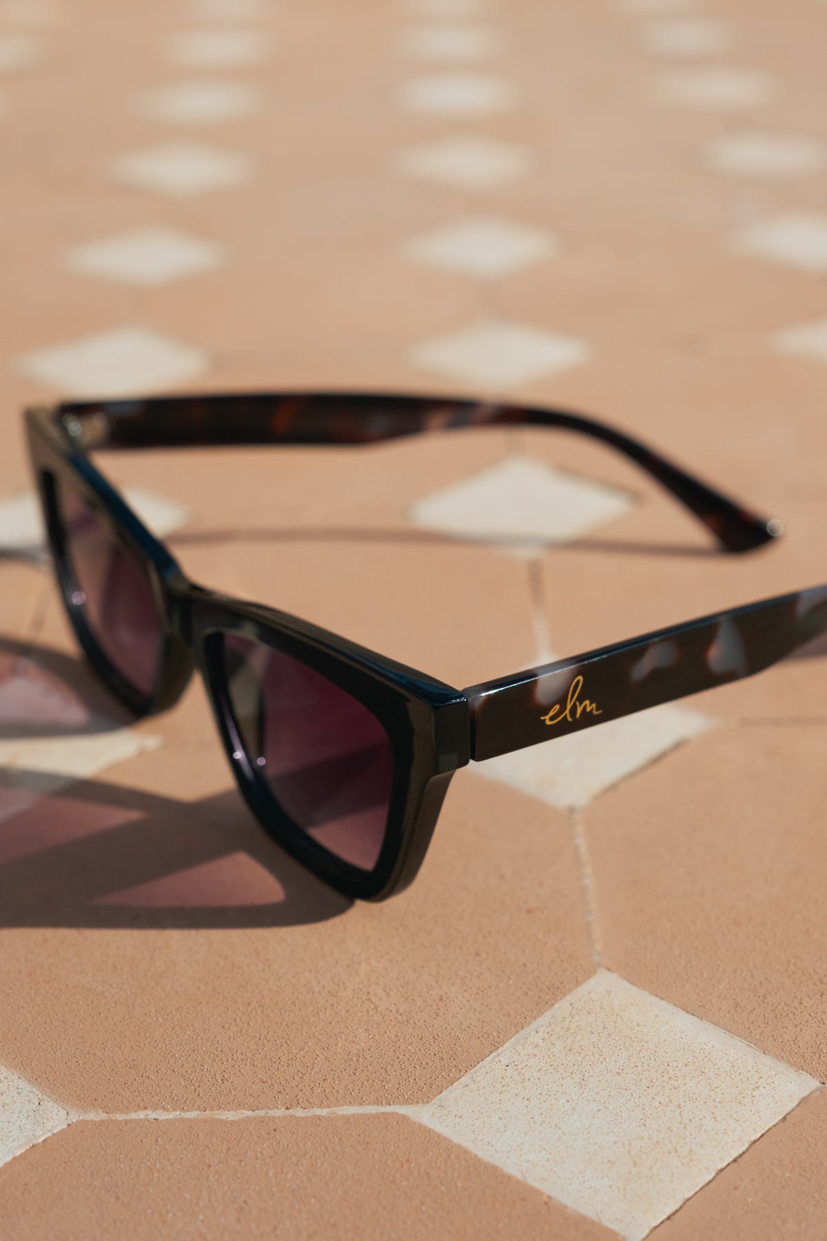 Margot Sunglasses Black Gloss