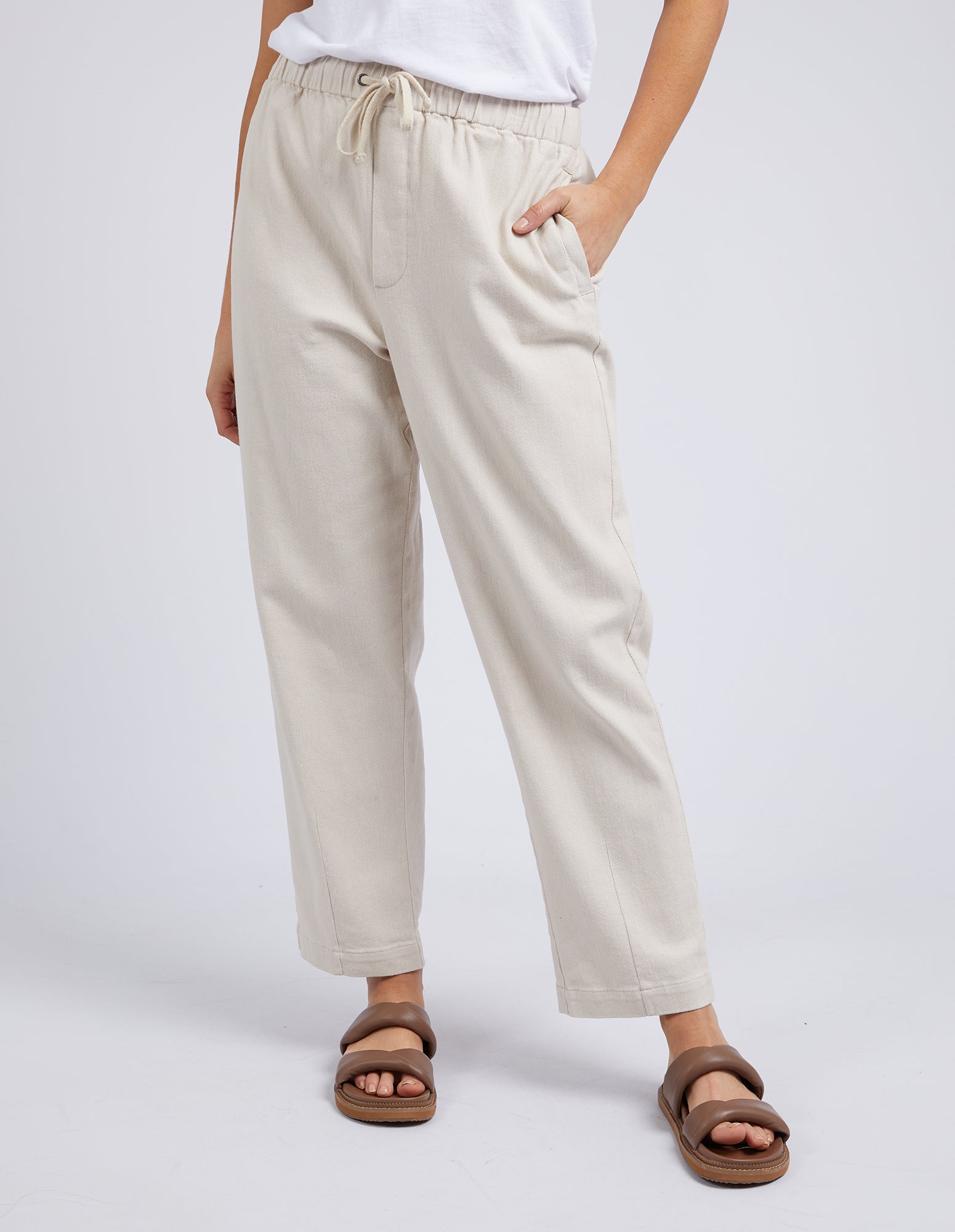 Anni Pant Oatmeal