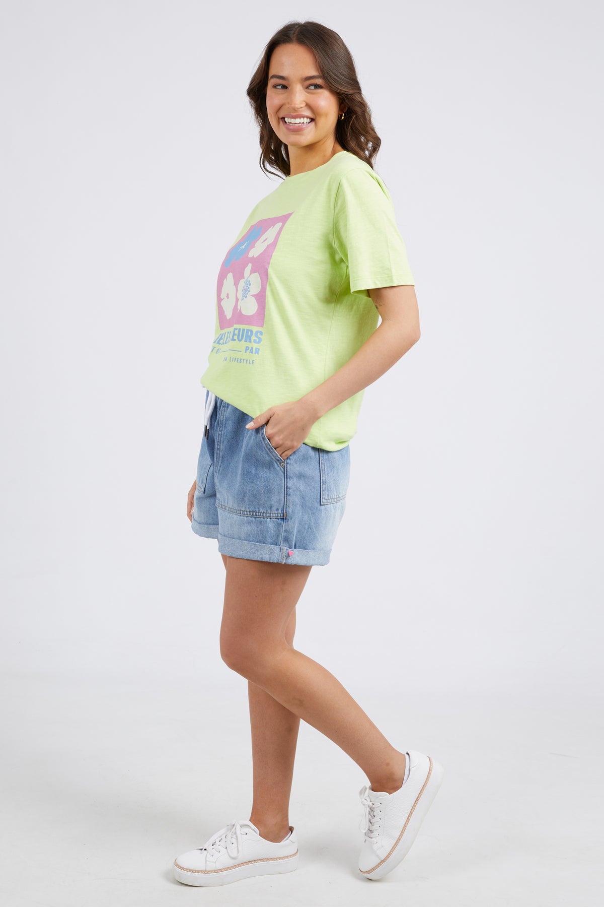 Belle Fleurs Tee Keylime